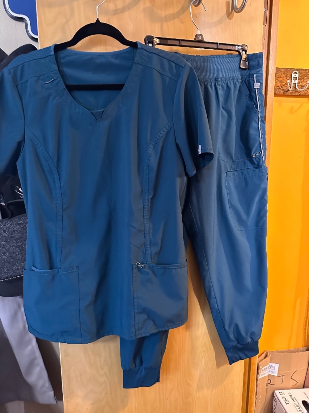 Barco One Scrub Jacket size XL